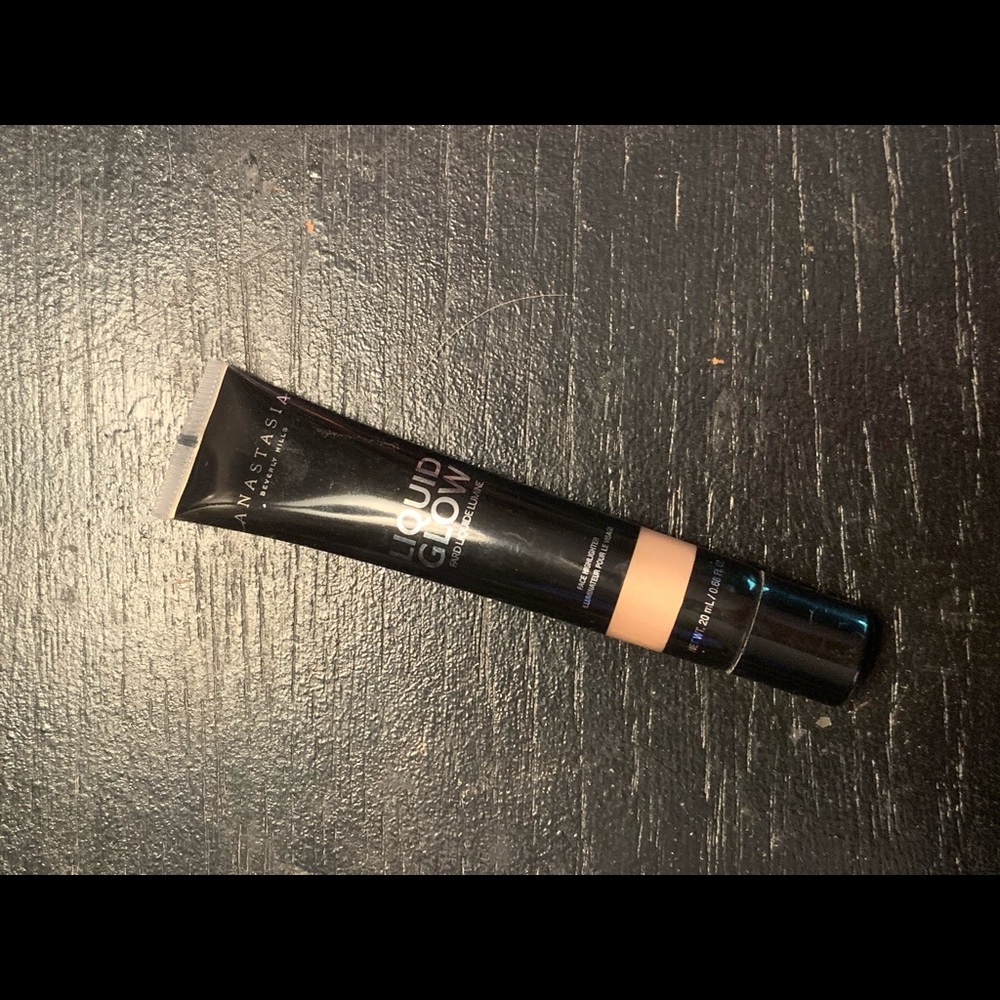 ABH Liquid Highlighter